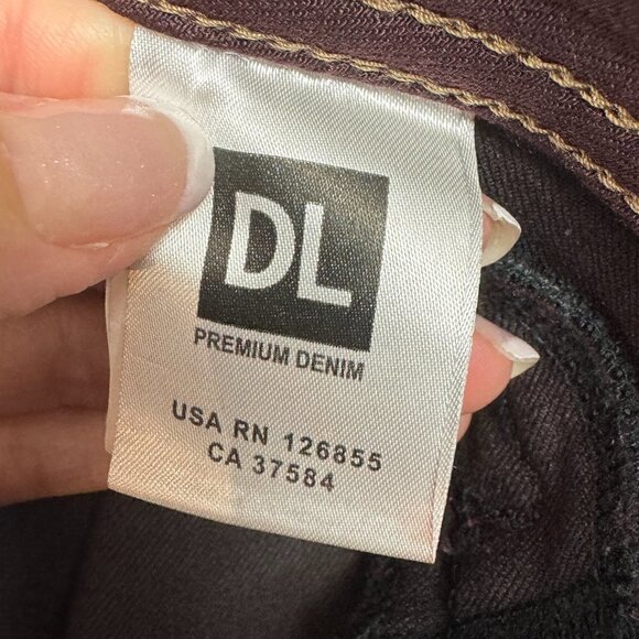 * HOST PICK * EUC - DL1961 Emma Jeans in Burgundy - Size 29 - Picture 6 of 9
